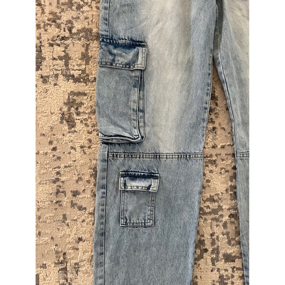 BoohooMAN Mens Light Wash Denim Cargo Jeans Multi Pocket Streetwear Blue US 34 - Picture 2 of 8